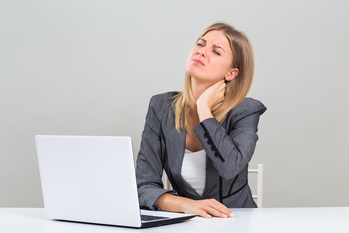Dor Cervical Crônica? A Ciência Confirma: é Hora de Fortalecer o Pescoço para Aliviar a Dor Dor Cervical Crônica? A Ciência Confirma: é Hora de Fortalecer o Pescoço para Aliviar a Dor