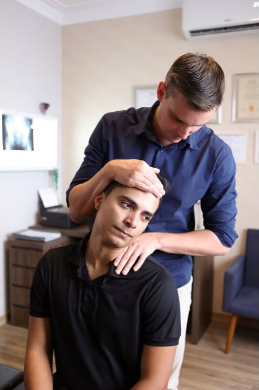 Quiropraxia Dói: A Sensação de Alívio e Segurança na Quiro&Cia